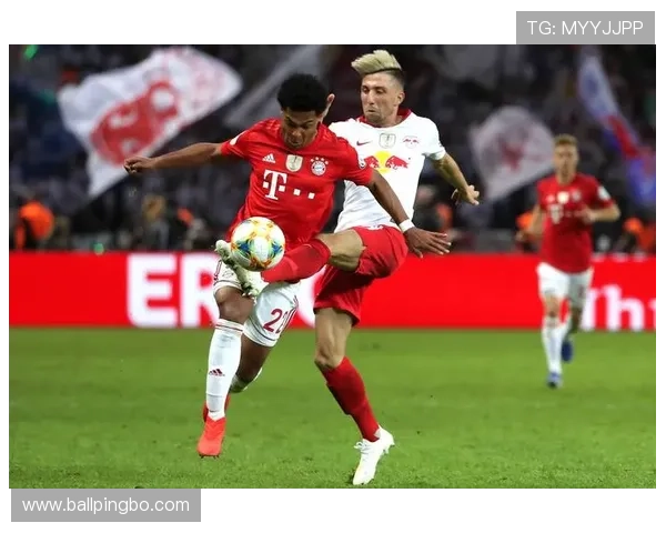 拜仁慕尼黑进球更多但进攻结构更单一，近期表现体现阶段性变化