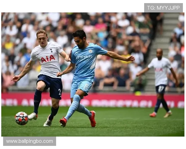 热刺防线频繁被打穿，高位压迫战术暴露防守隐患